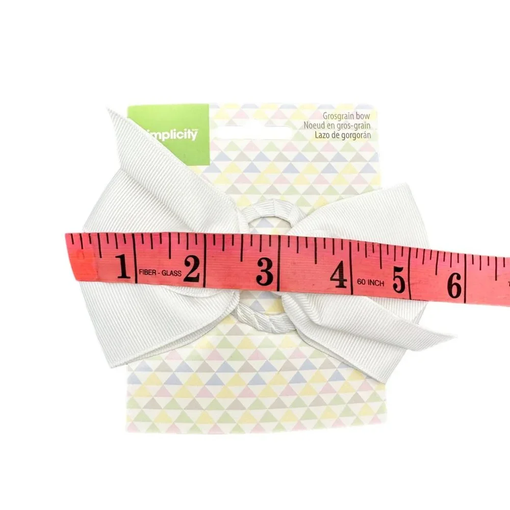 Simplicity Grosgrain Bows Set of 6 White With Heart Clips on Back Hair Packages